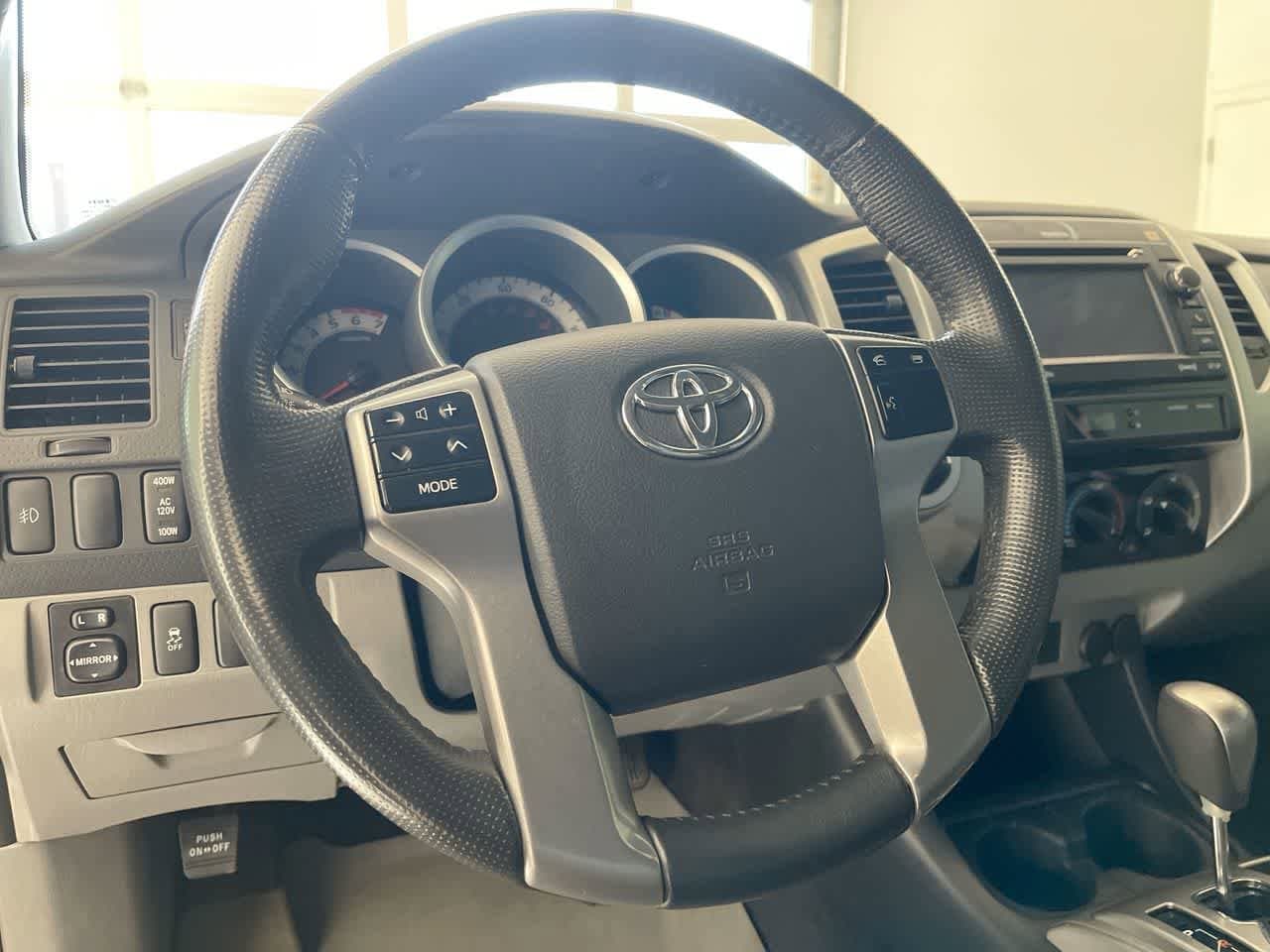 Thumbnail: 2013 Toyota Tacoma - 14