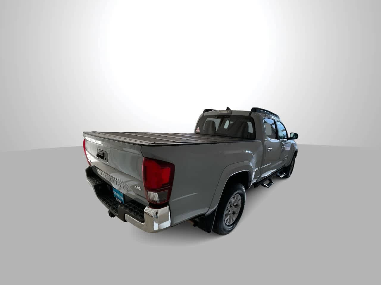 Thumbnail: 2019 Toyota Tacoma - 8
