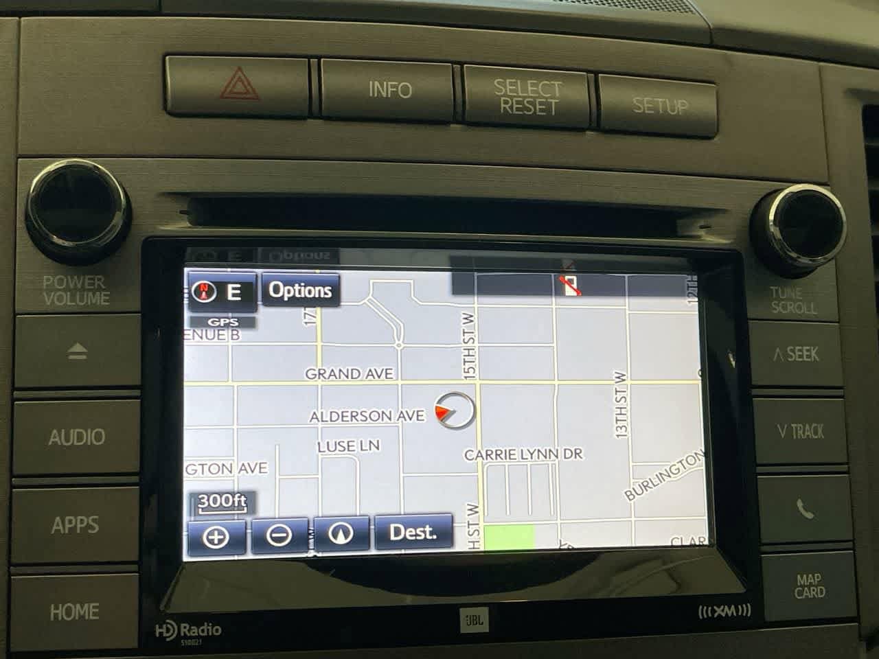 Thumbnail: 2015 Toyota Venza - 18