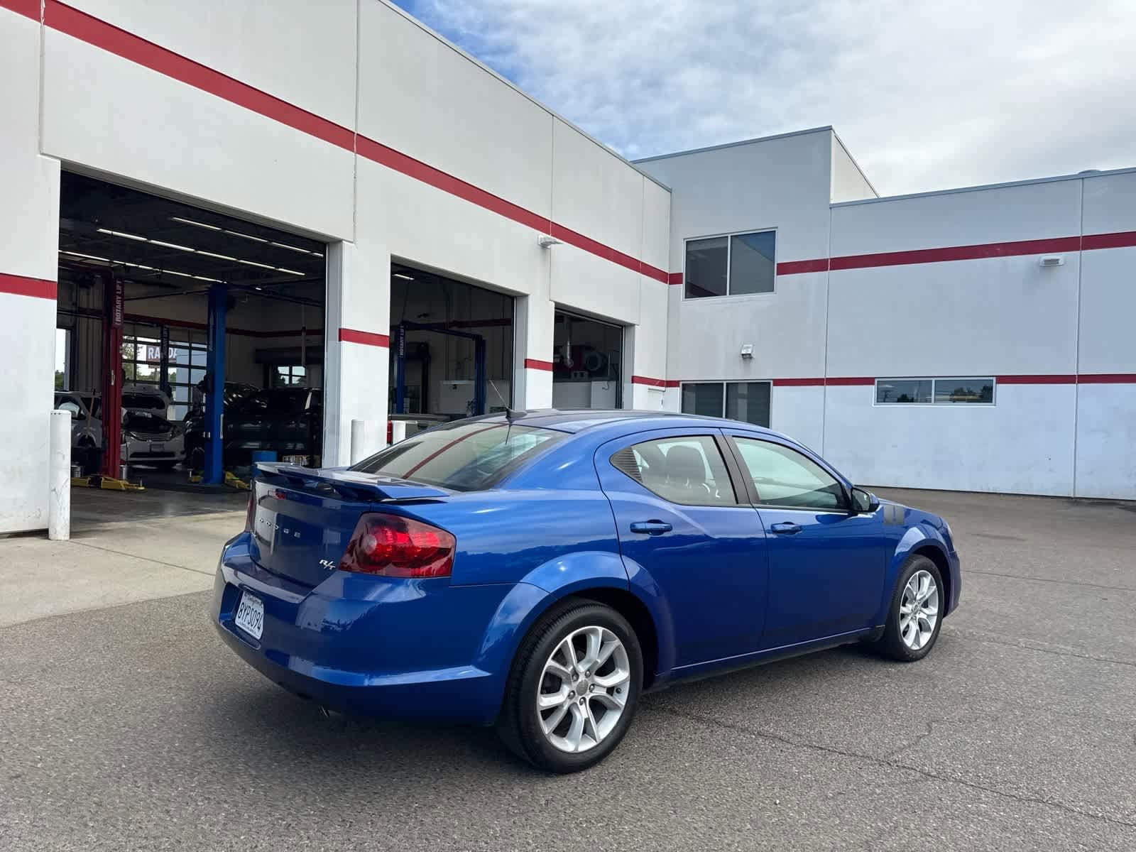 Thumbnail: 2014 Dodge Avenger - 9