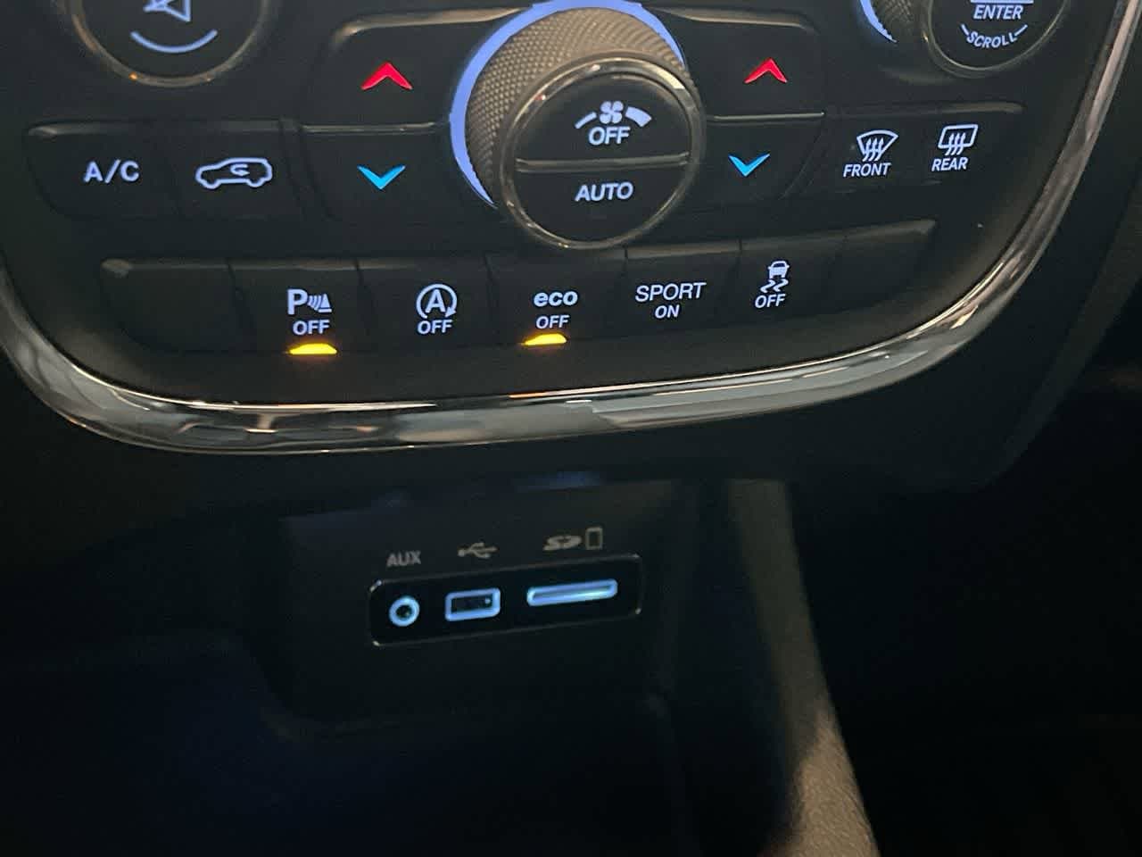 Thumbnail: 2017 Dodge Durango - 19