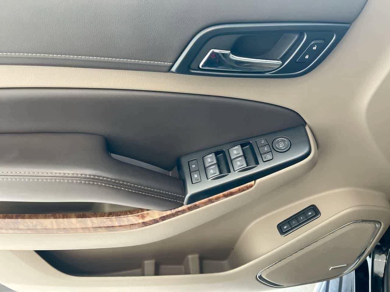 Thumbnail: 2020 Chevrolet Suburban - 13