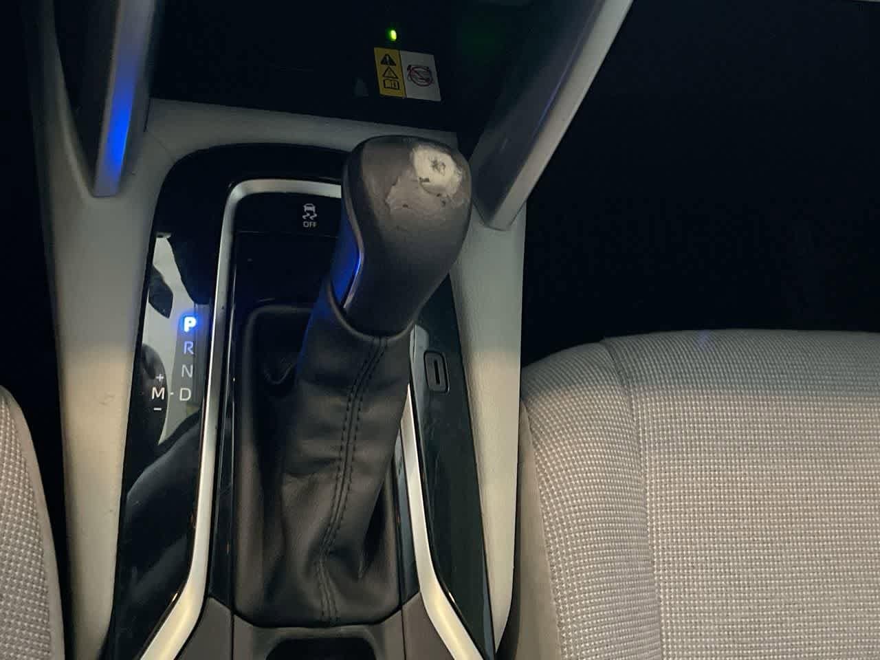 Thumbnail: 2022 Toyota Corolla Cross - 20