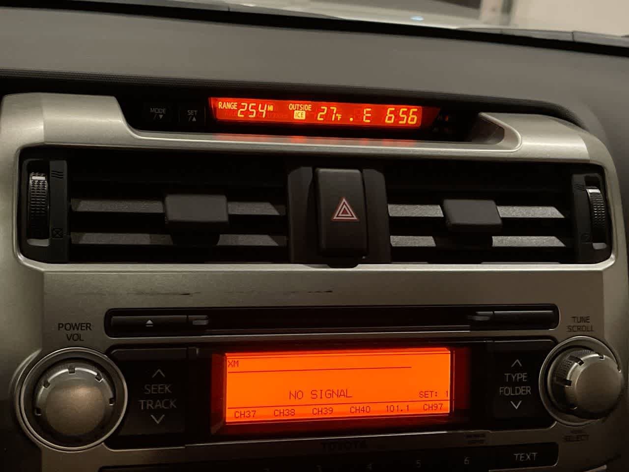 Thumbnail: 2011 Toyota 4Runner - 16