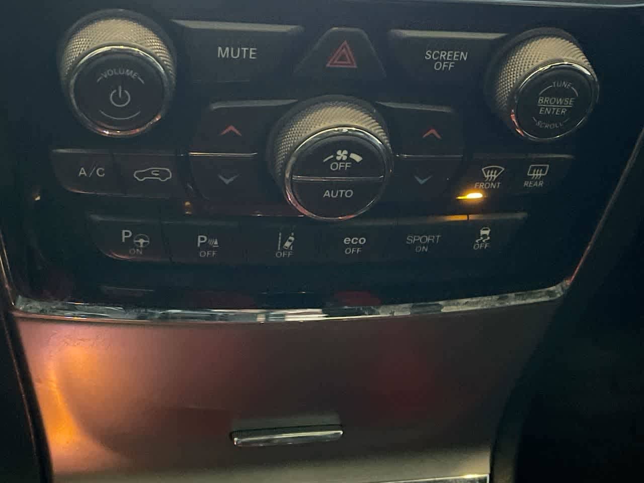 Thumbnail: 2019 Jeep Grand Cherokee - 19