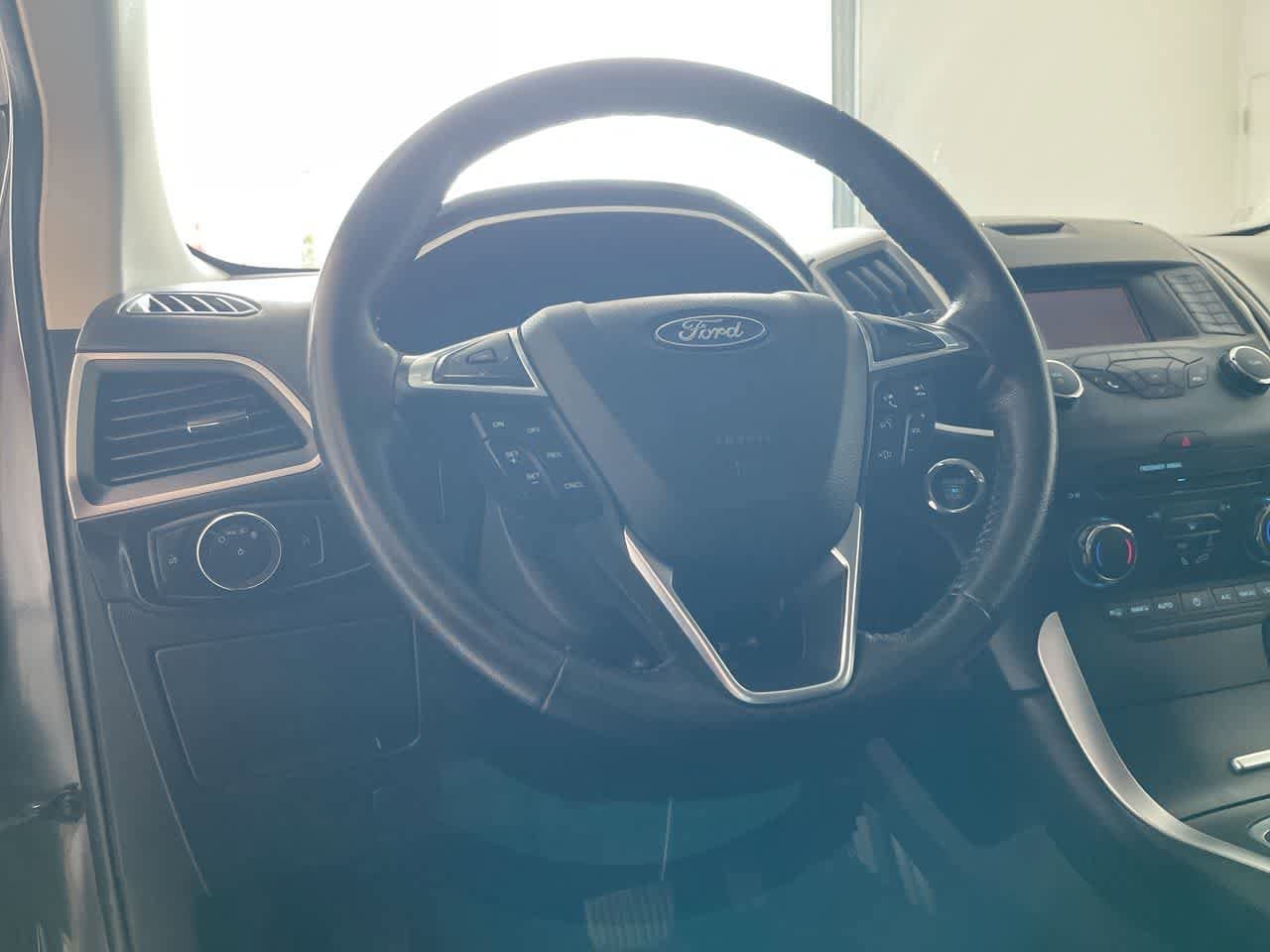 Thumbnail: 2018 Ford Edge - 16