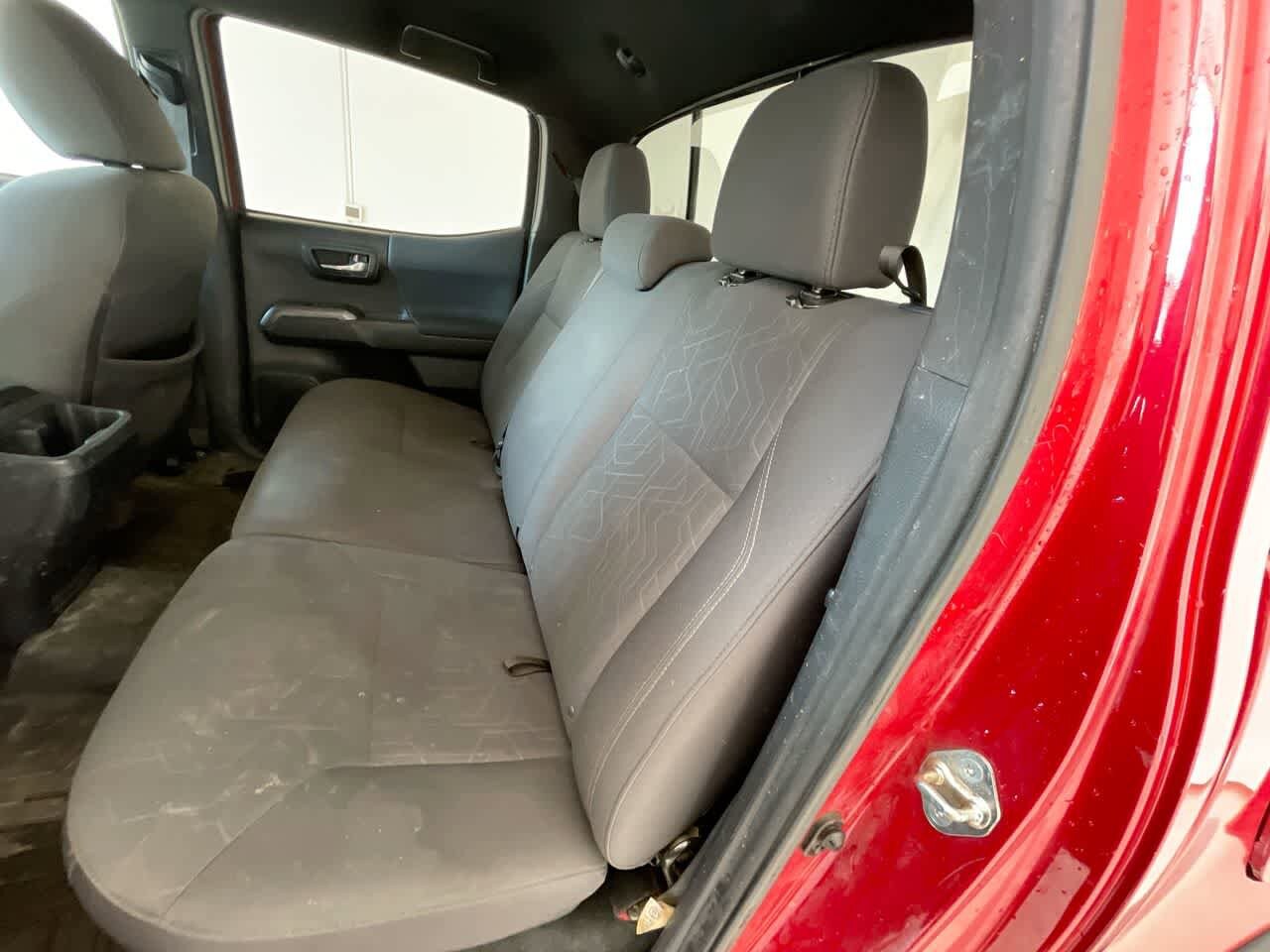 Thumbnail: 2019 Toyota Tacoma - 22