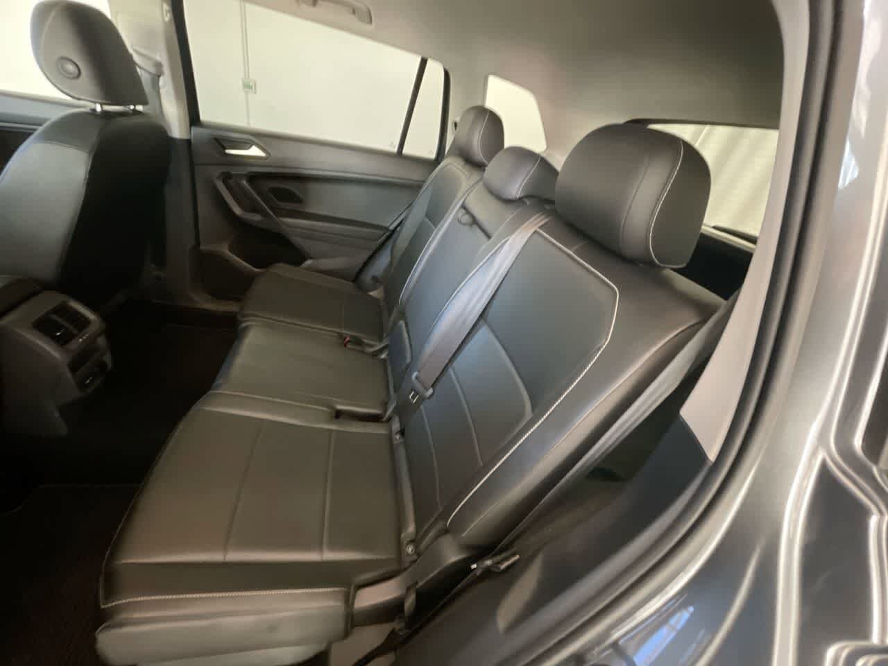 Thumbnail: 2021 Volkswagen Tiguan - 22