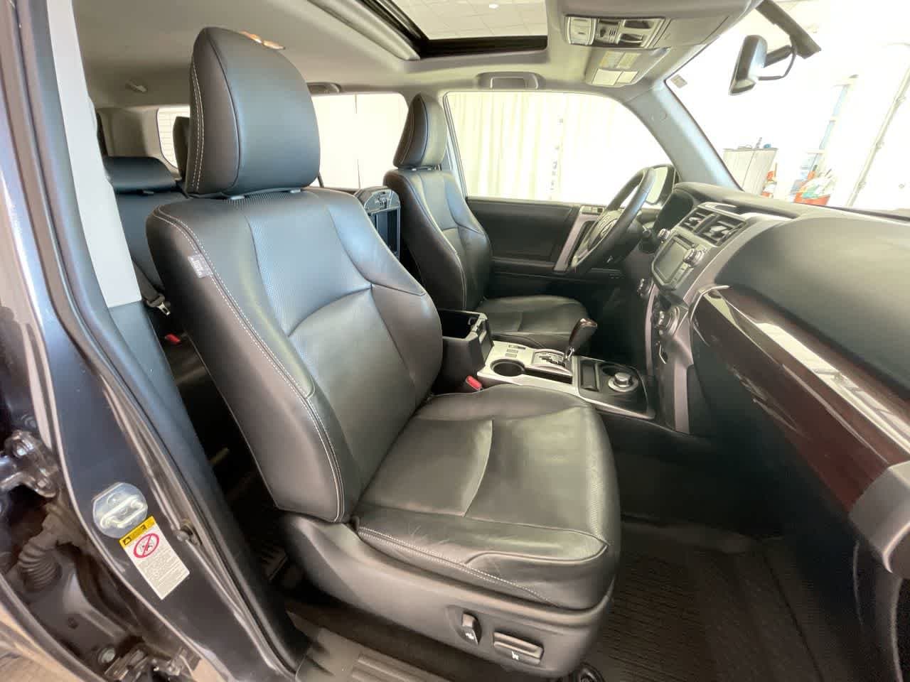 Thumbnail: 2019 Toyota 4Runner - 25