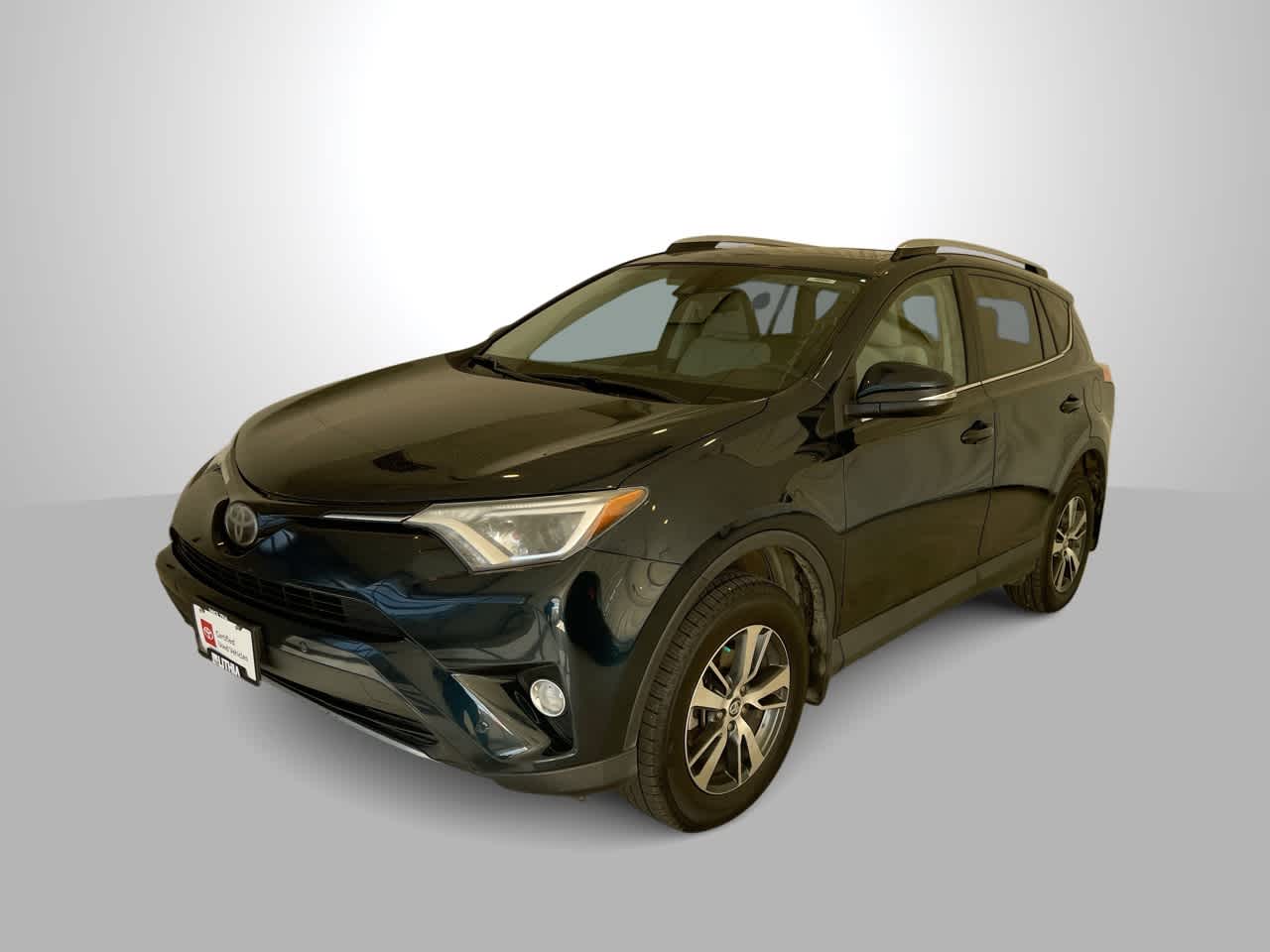 Thumbnail: 2018 Toyota RAV4 - 1