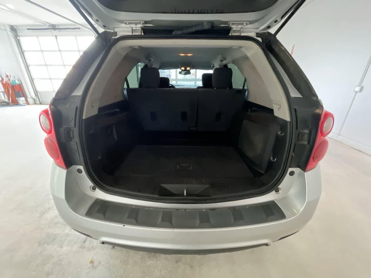 Thumbnail: 2012 Chevrolet Equinox - 21