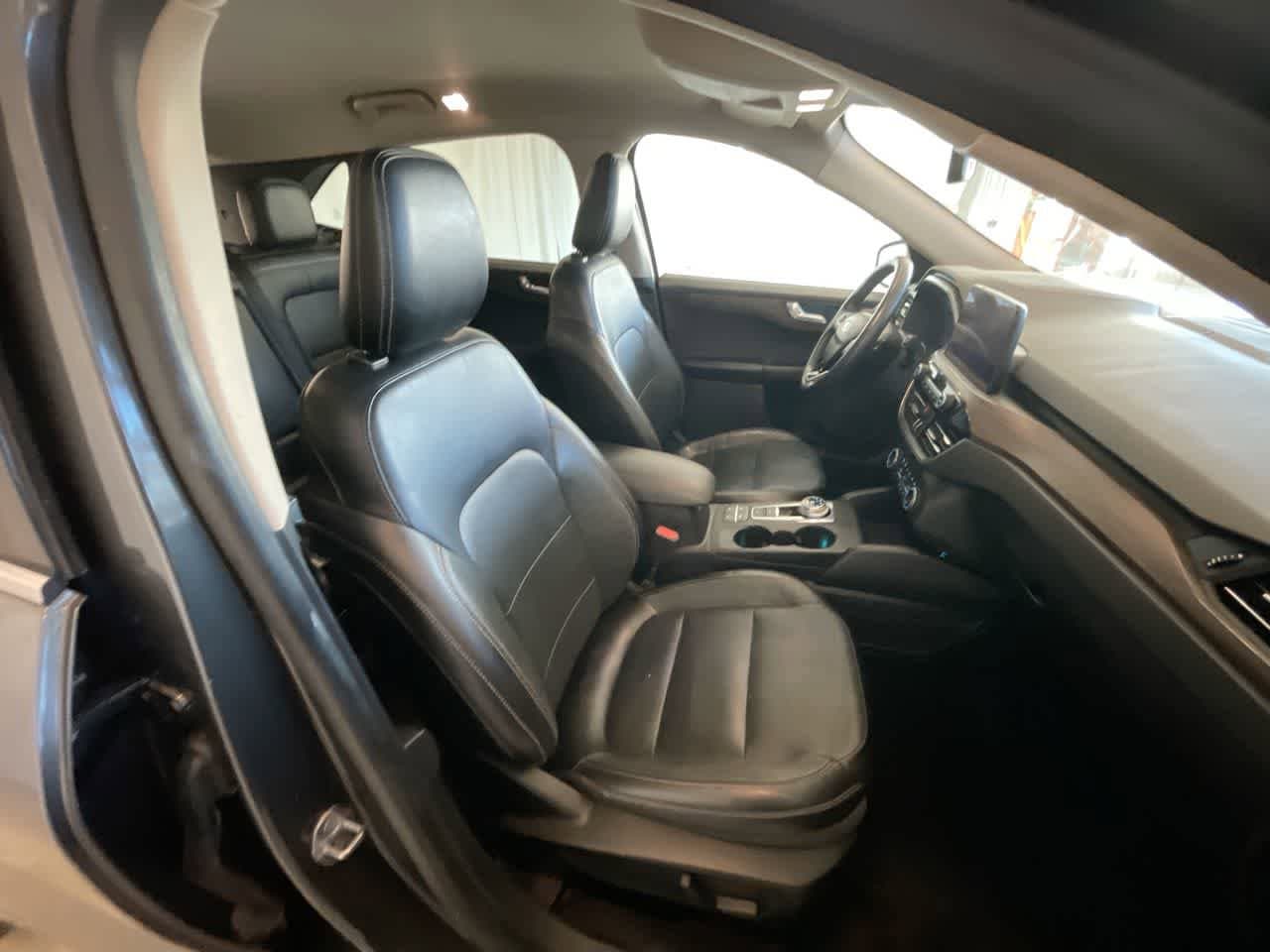 Thumbnail: 2020 Ford Escape - 24