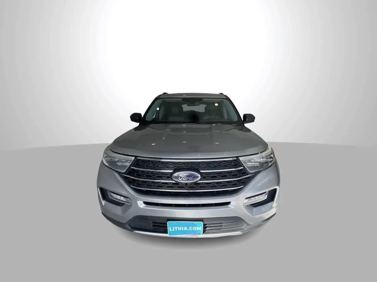 2022 Ford Explorer XLT photo 3
