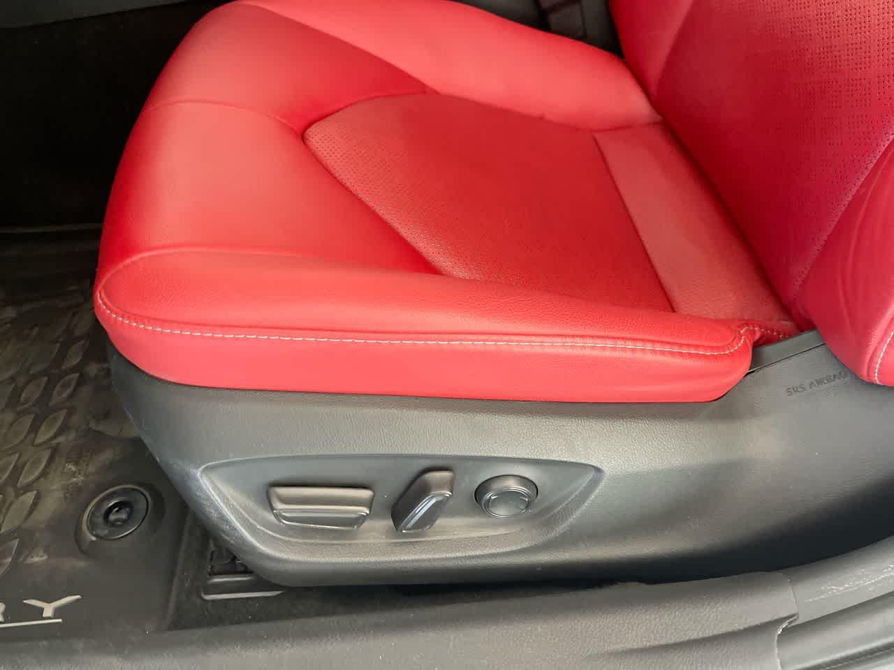 Thumbnail: 2018 Toyota Camry - 12