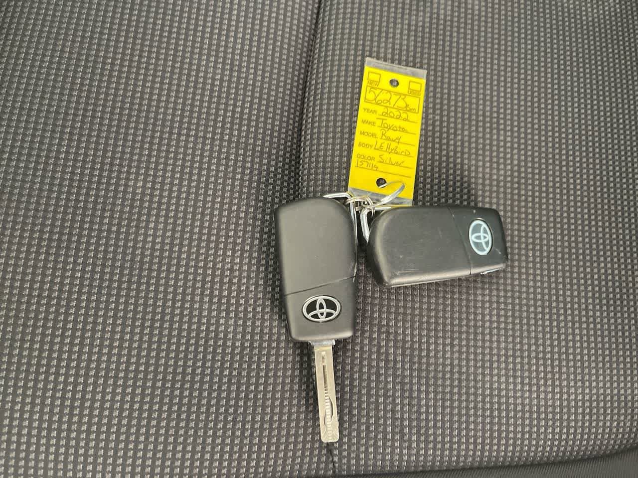 Thumbnail: 2022 Toyota RAV4 - 26