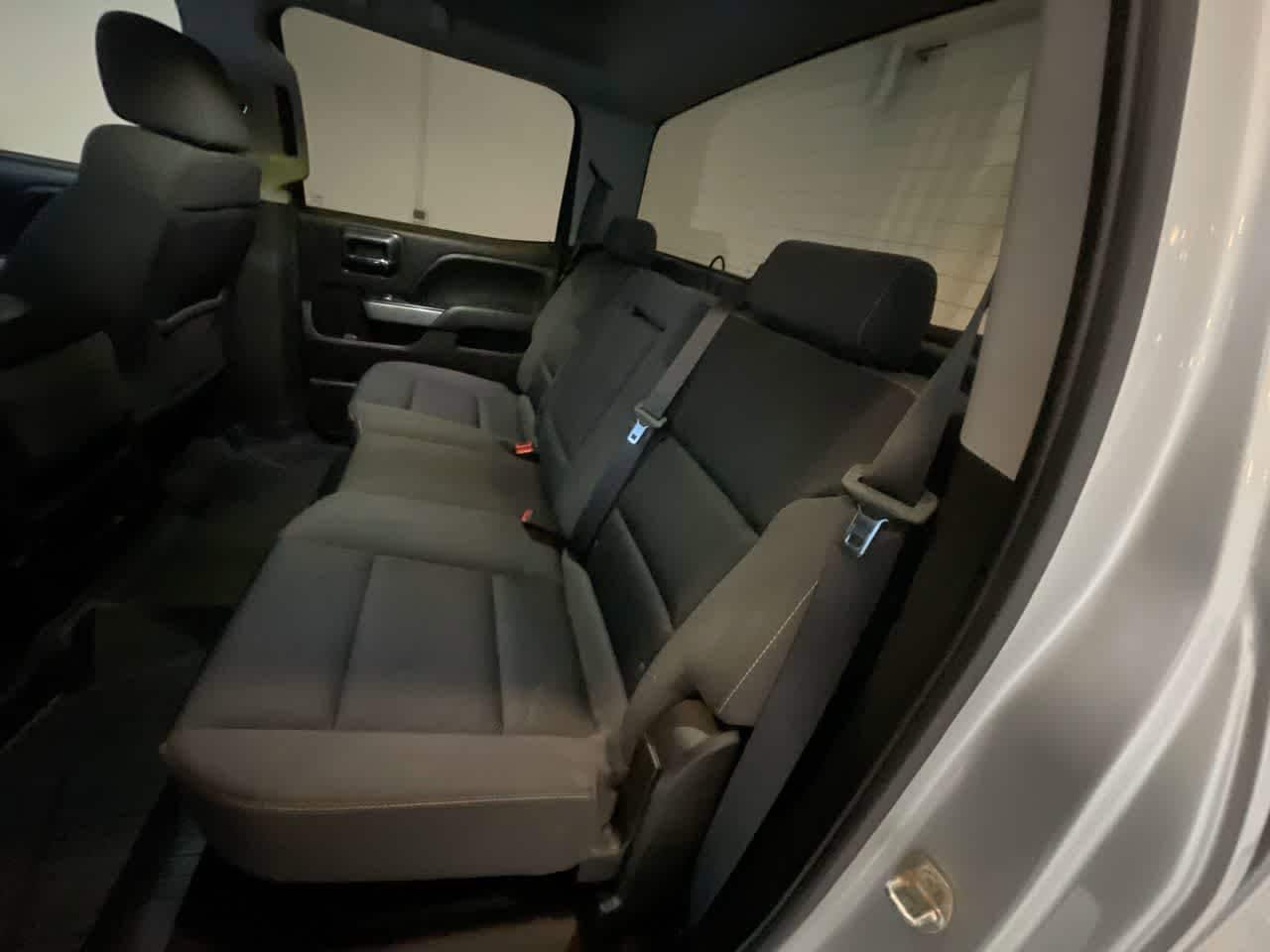 Thumbnail: 2018 Chevrolet Silverado 1500 - 22