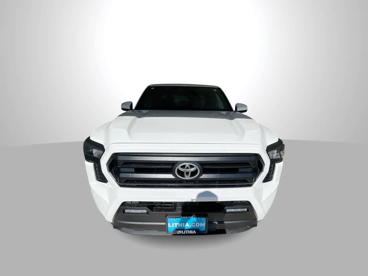 2025 Toyota Tacoma SR5 4x4 Long Bed photo 3