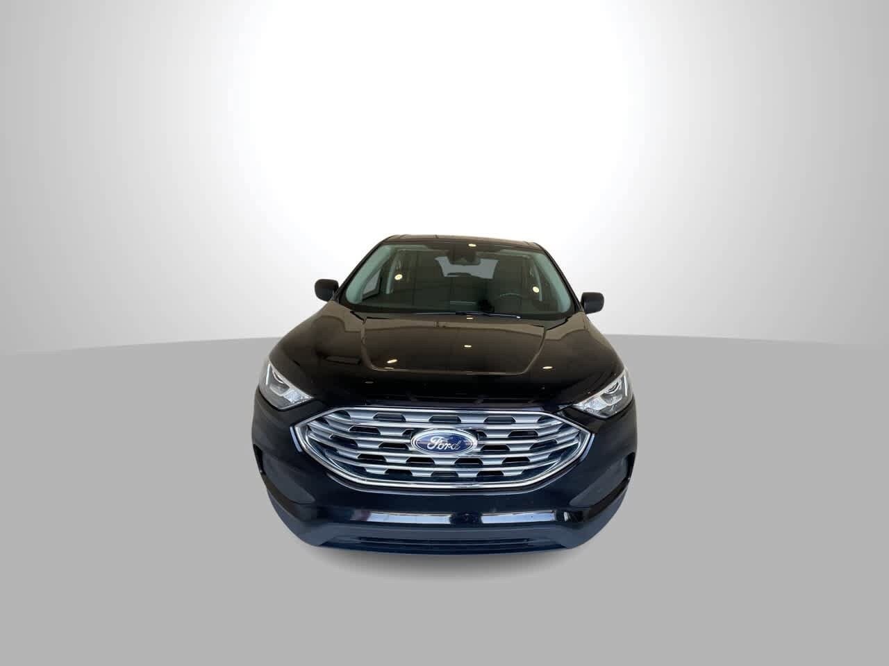 2022 Ford Edge SE photo 3