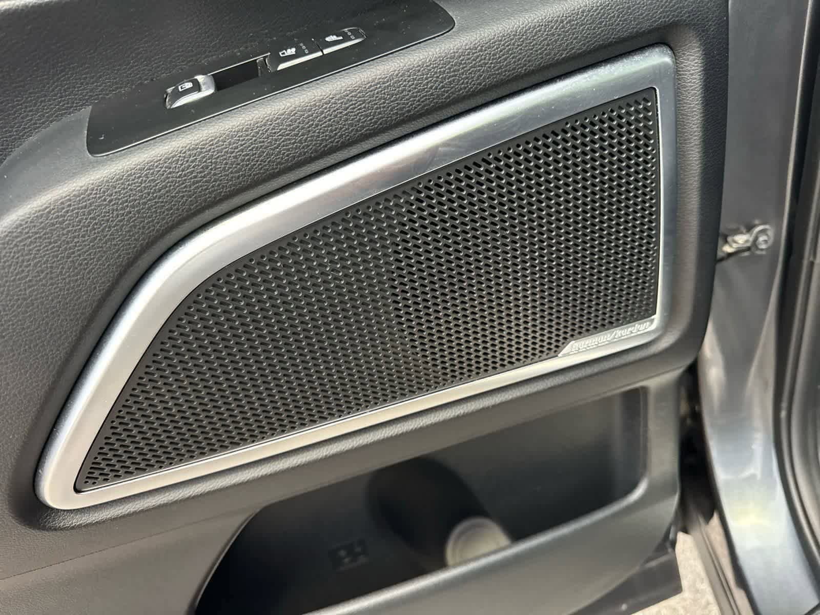 Thumbnail: 2023 Kia Telluride - 36