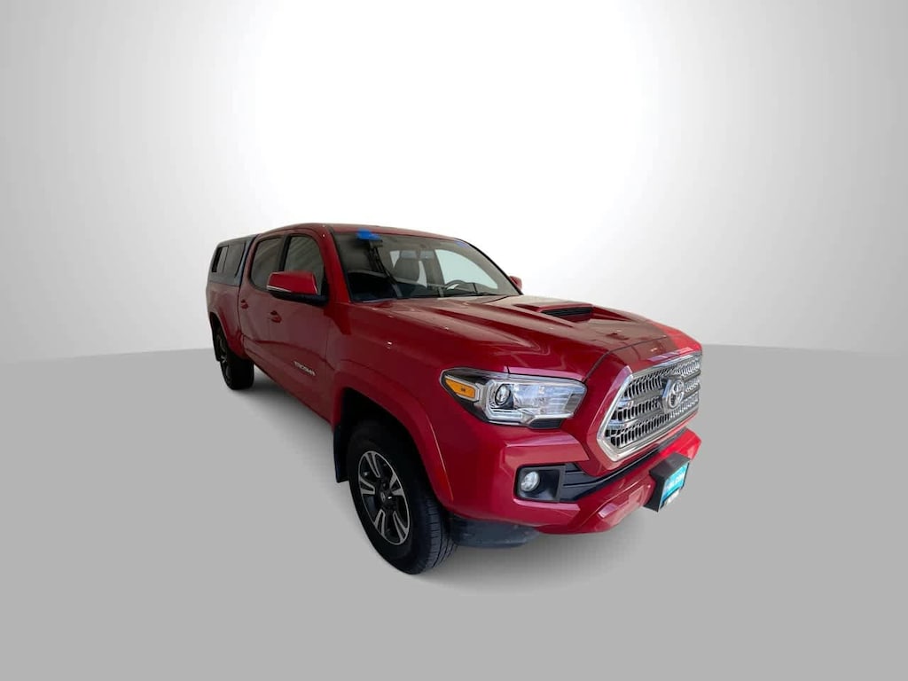 Used 2017 Toyota Tacoma TRD Sport Double Cab 6 Bed V6 4x4 AT (Natl) Truck