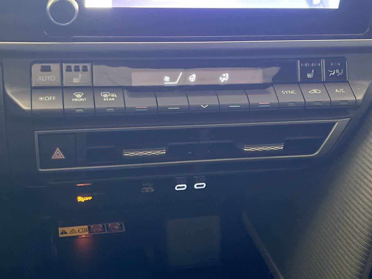 Thumbnail: 2025 Toyota Camry - 19