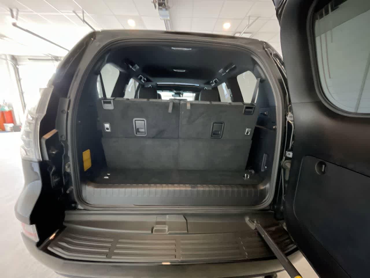 Thumbnail: 2021 Lexus GX - 25