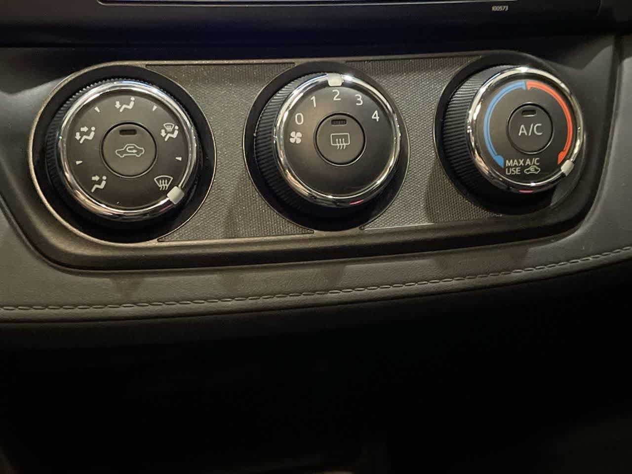 Thumbnail: 2017 Toyota RAV4 - 18