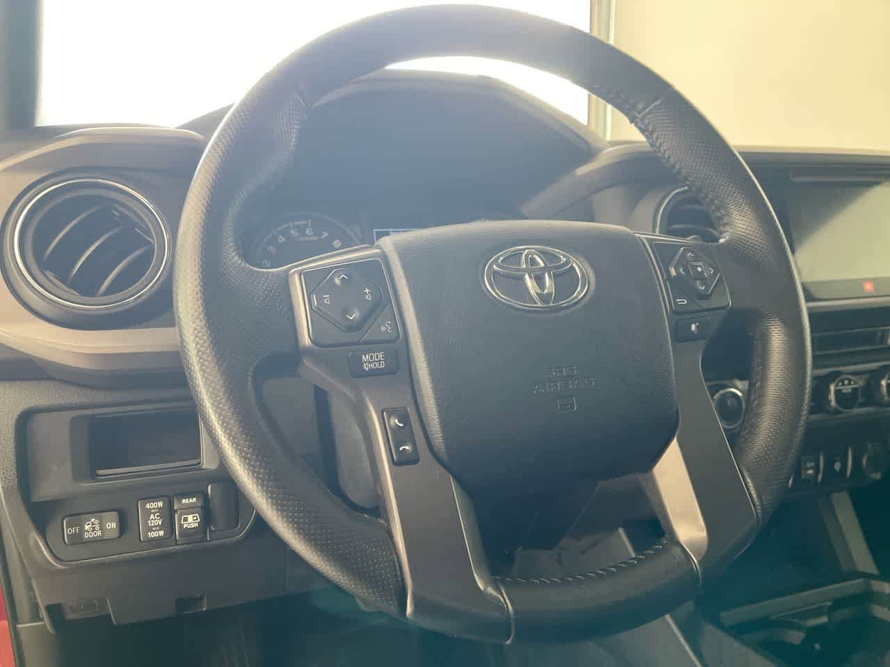 Thumbnail: 2017 Toyota Tacoma - 14