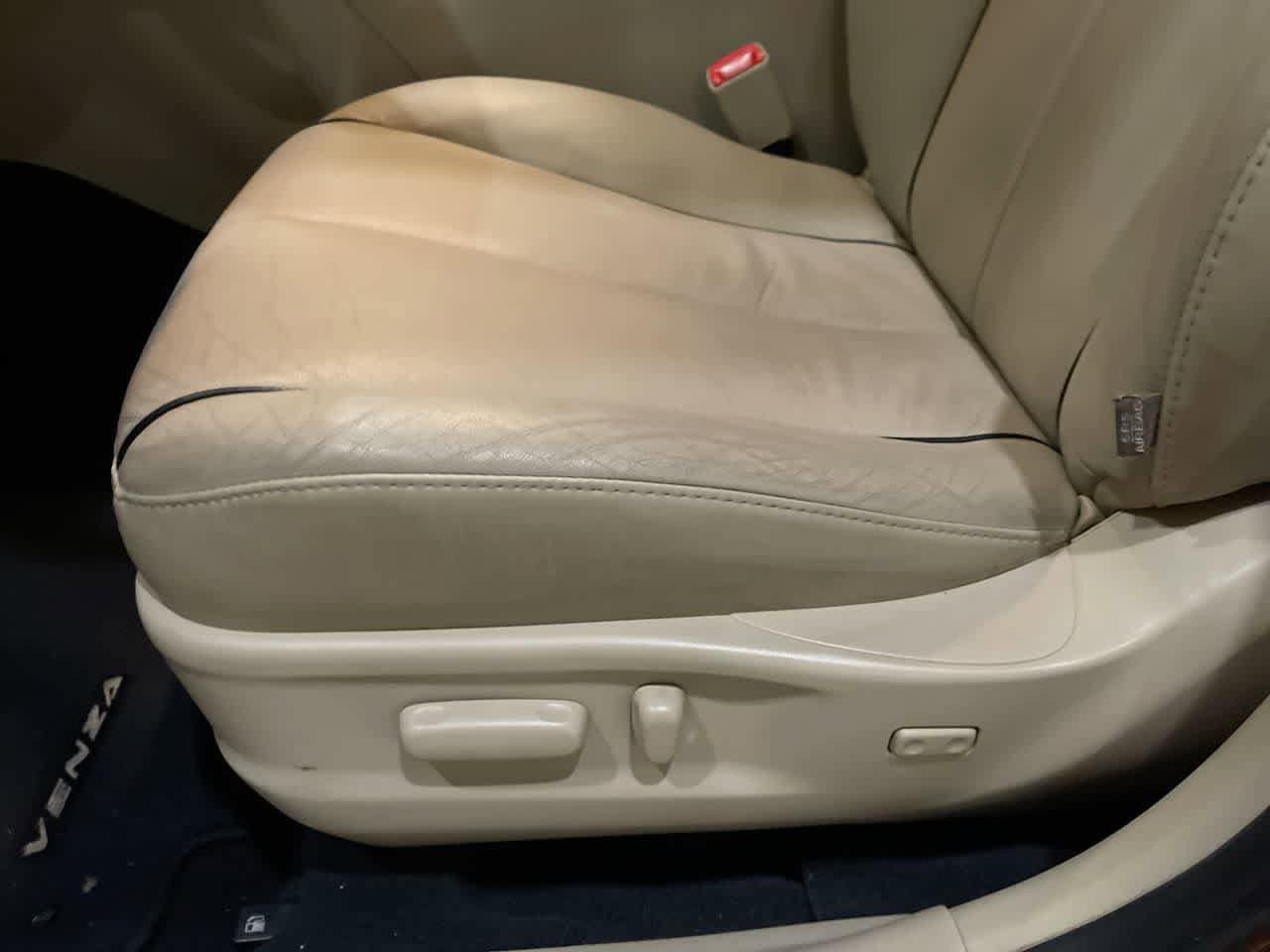 Thumbnail: 2009 Toyota Venza - 12