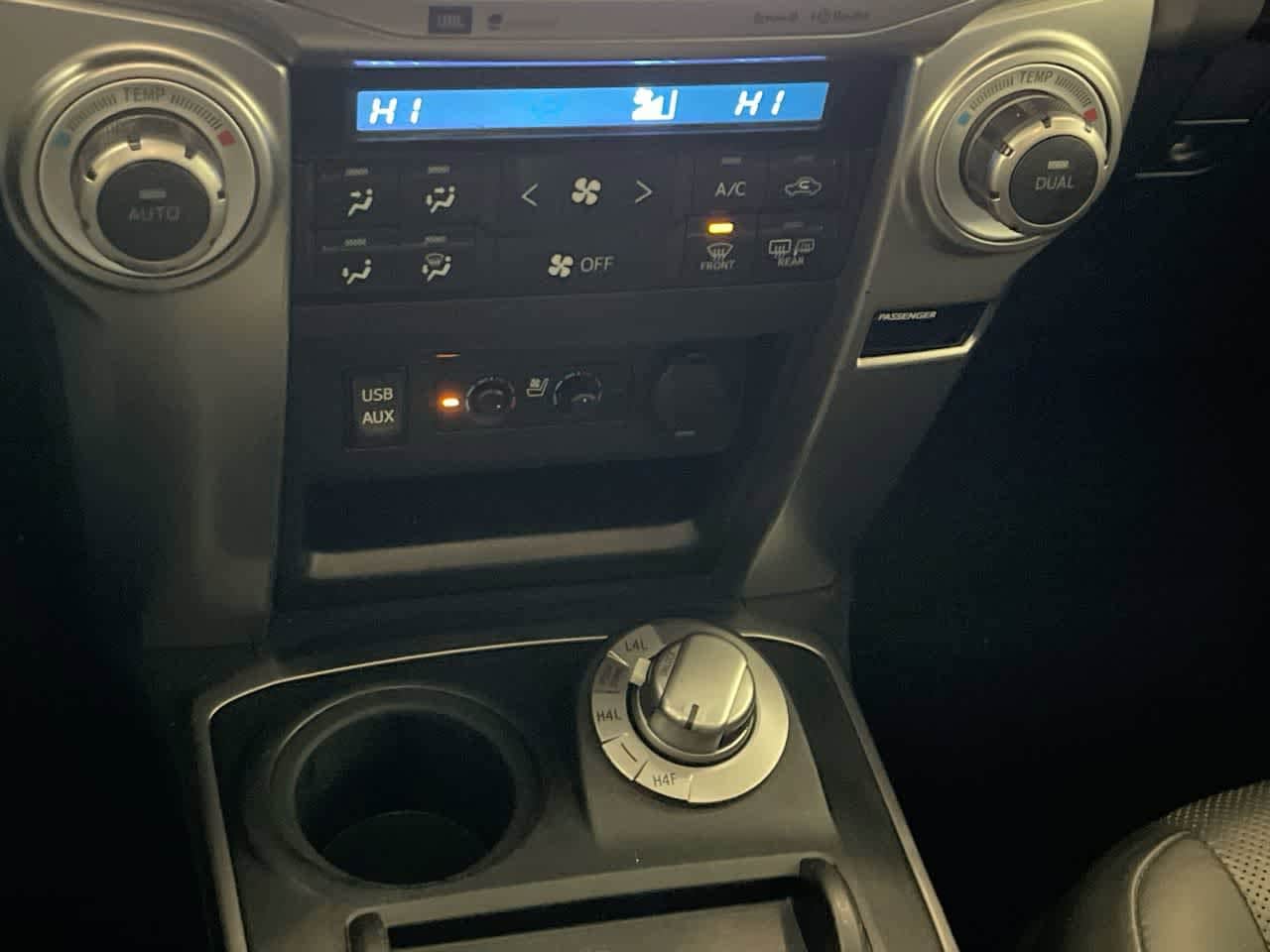 Thumbnail: 2016 Toyota 4Runner - 19