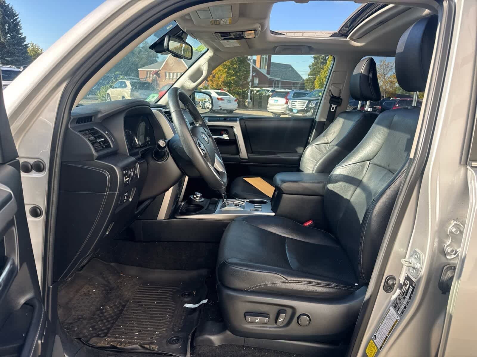 Thumbnail: 2020 Toyota 4Runner - 35