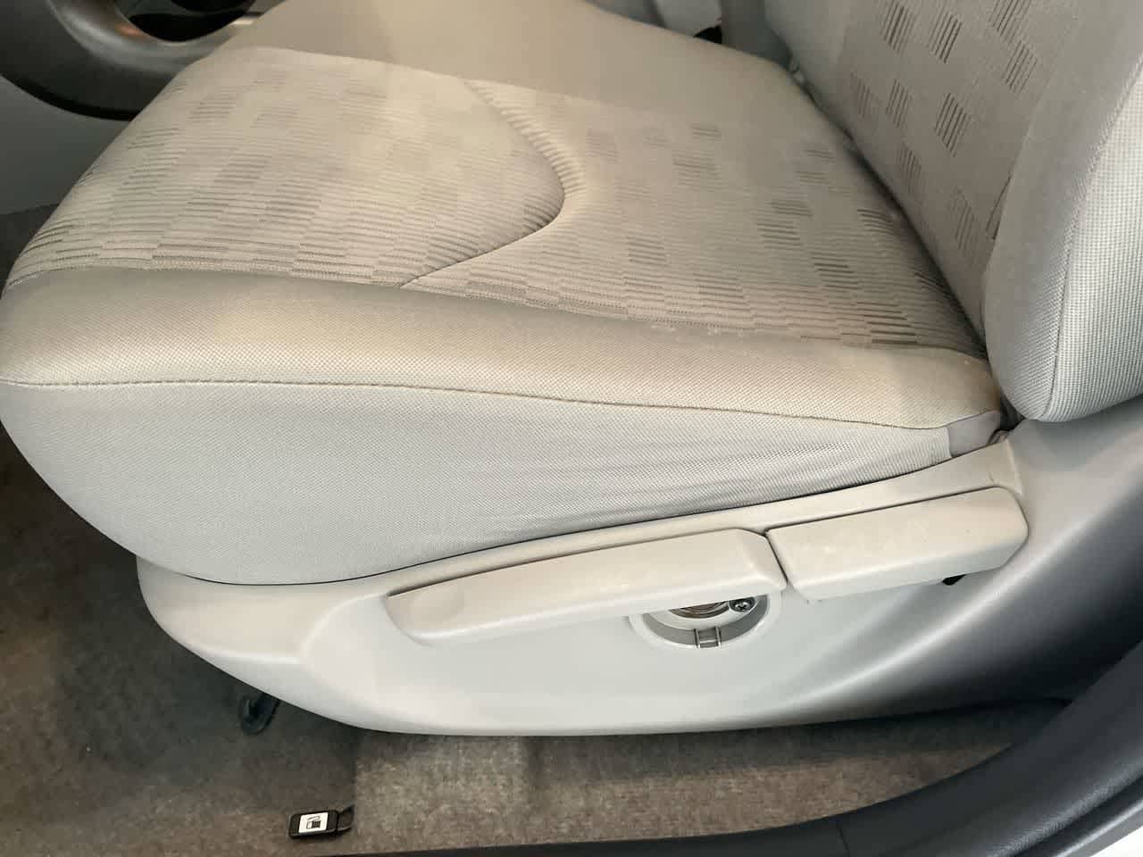 Thumbnail: 2011 Toyota RAV4 - 12