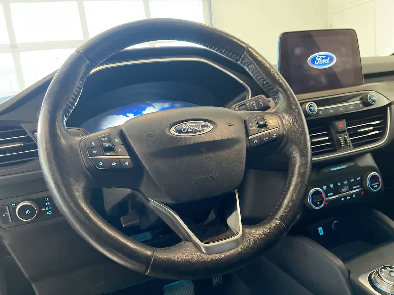 Thumbnail: 2020 Ford Escape - 14