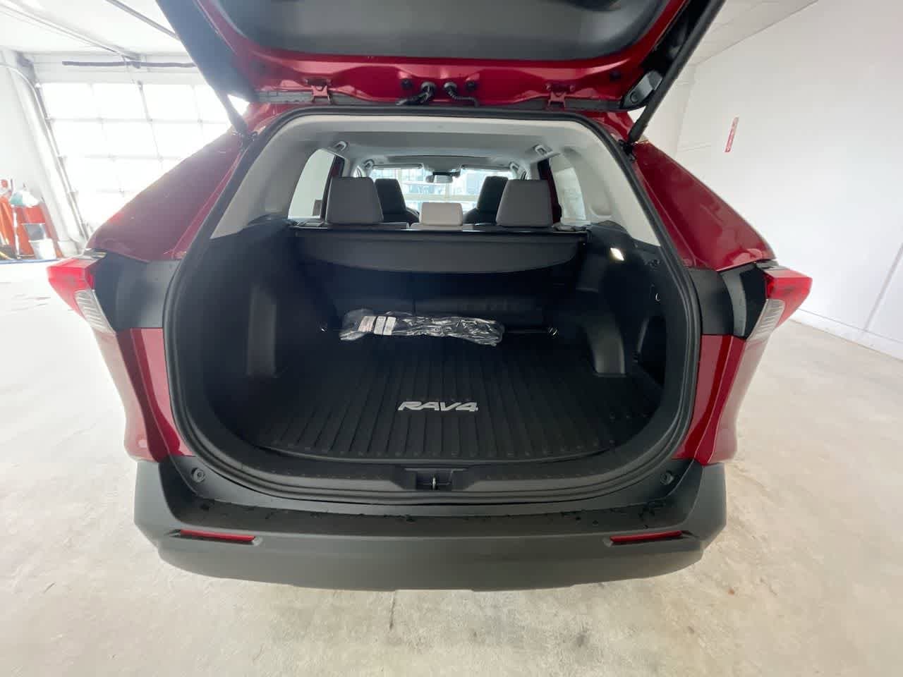 Thumbnail: 2025 Toyota RAV4 - 24