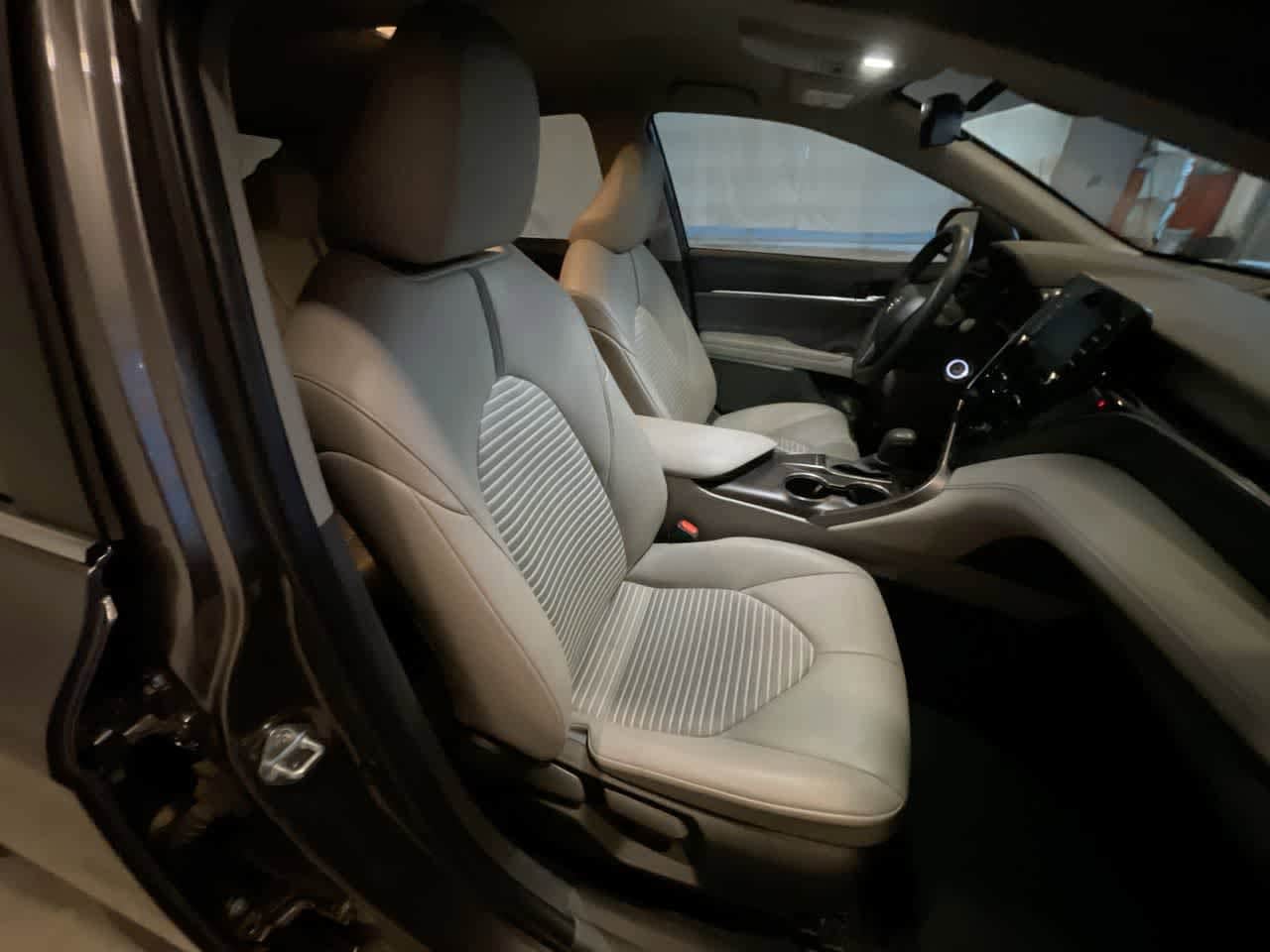 Thumbnail: 2022 Toyota Camry - 24