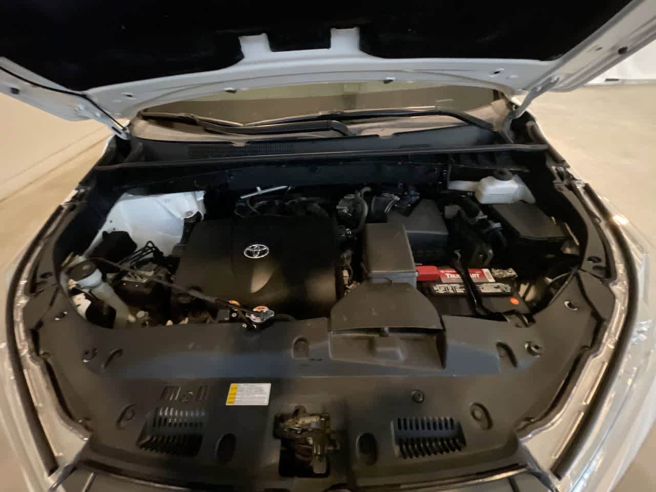 Thumbnail: 2019 Toyota Highlander - 25