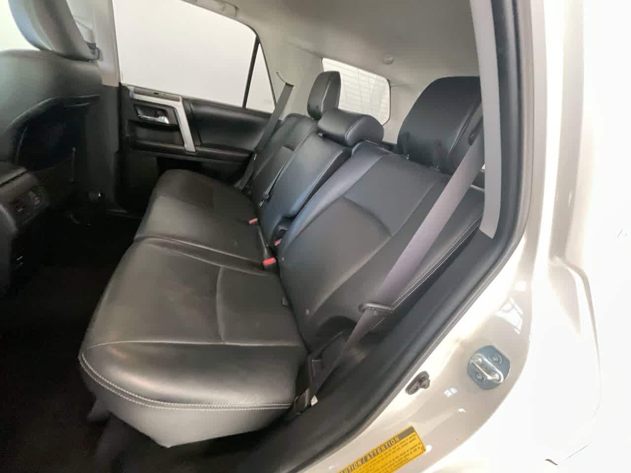 Thumbnail: 2016 Toyota 4Runner - 23