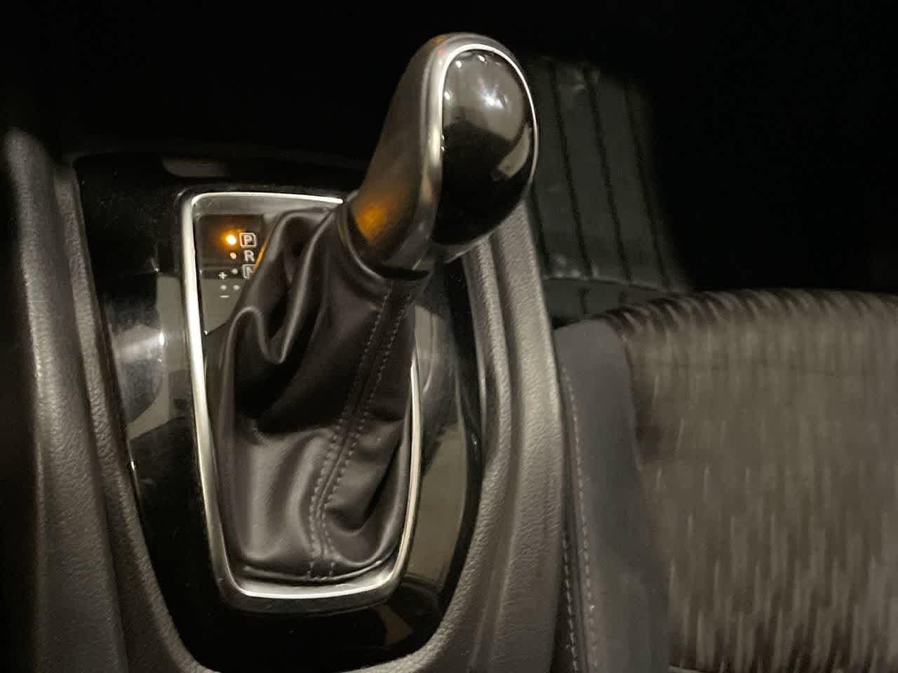 Thumbnail: 2017 Nissan Rogue - 19