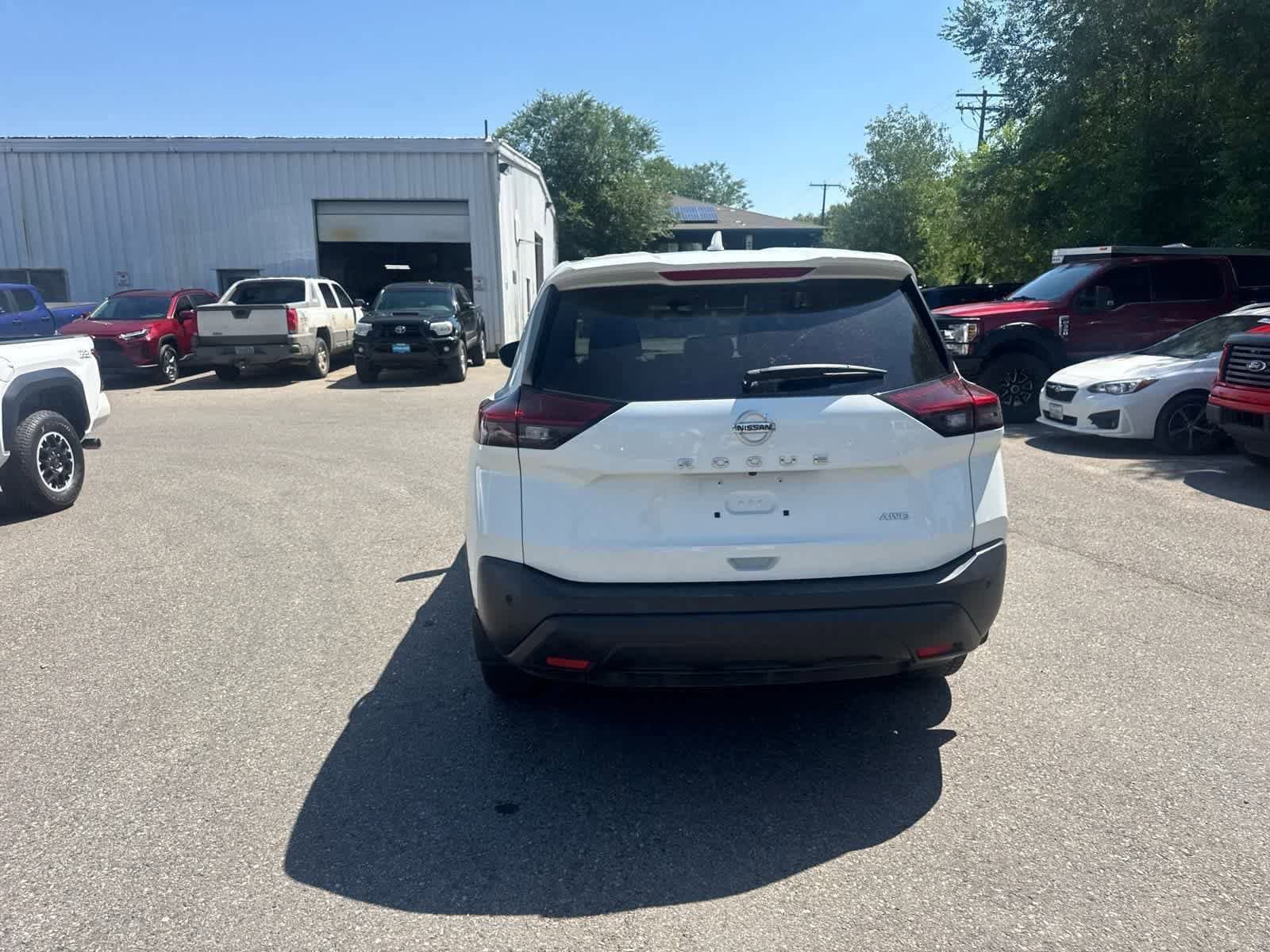 Thumbnail: 2021 Nissan Rogue - 26