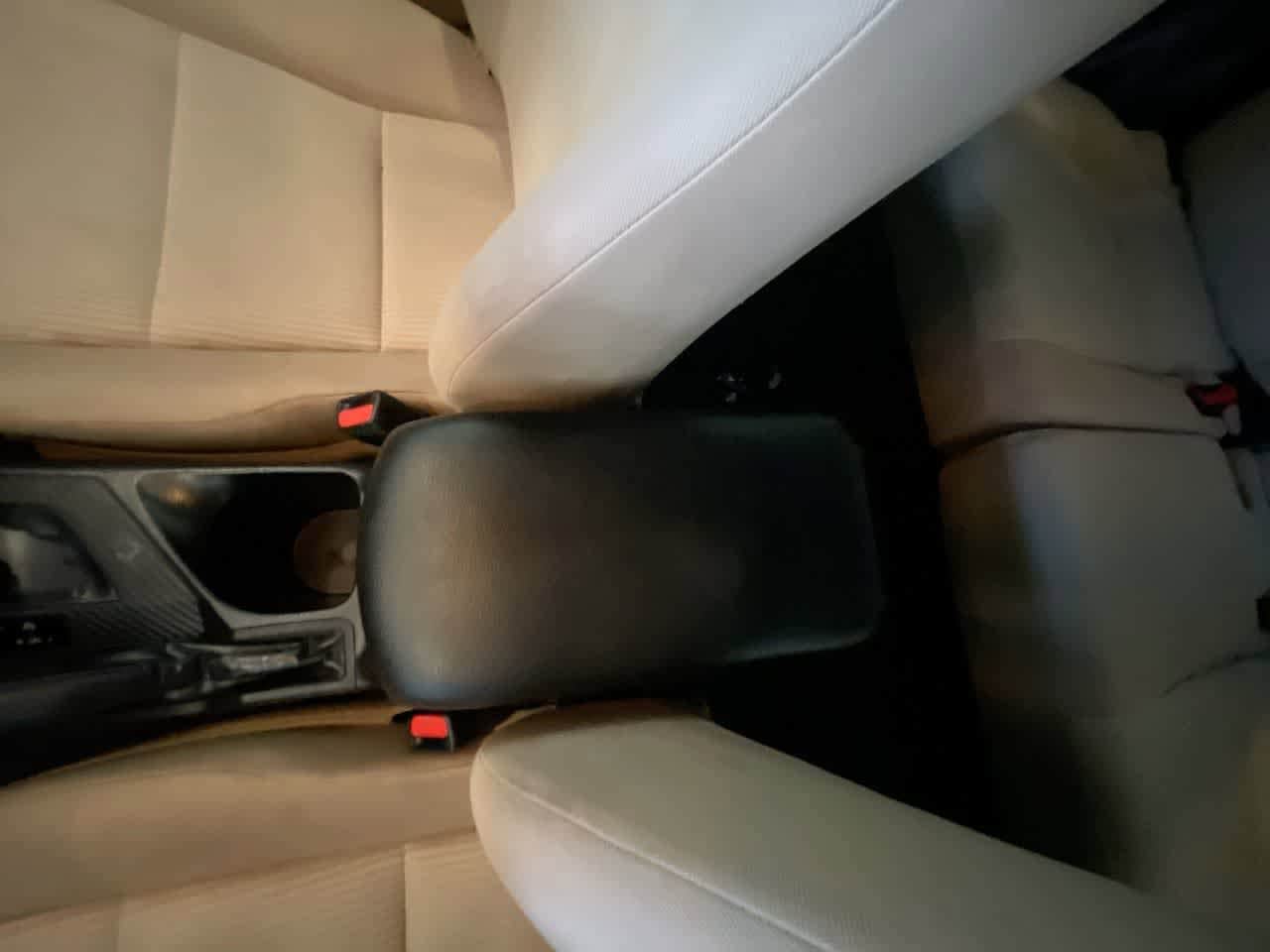 Thumbnail: 2013 Toyota RAV4 - 20