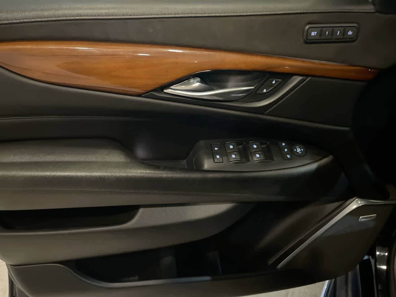 Thumbnail: 2018 Cadillac Escalade - 13