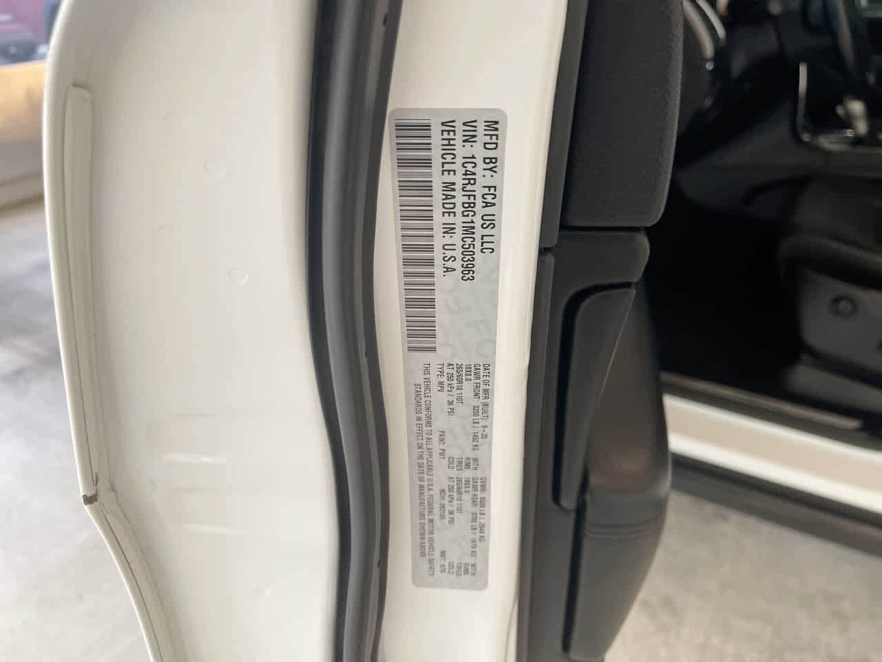 Thumbnail: 2021 Jeep Grand Cherokee - 28