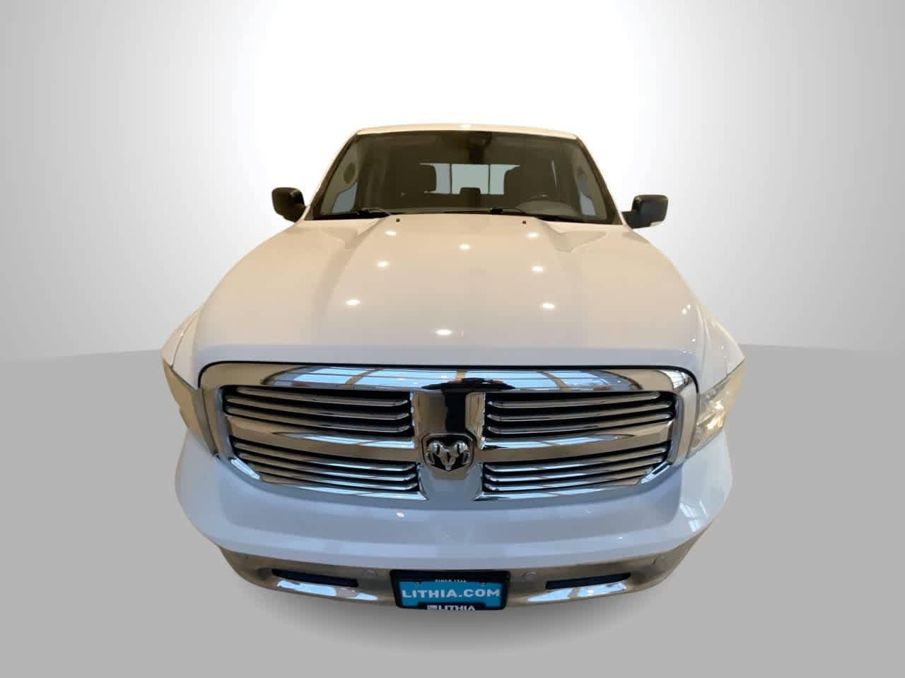 Thumbnail: 2019 RAM 1500 Classic - 3