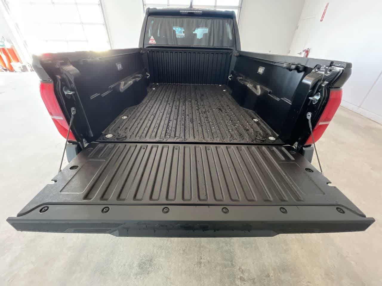 2026 Toyota Tacoma SR5 - Photo 23