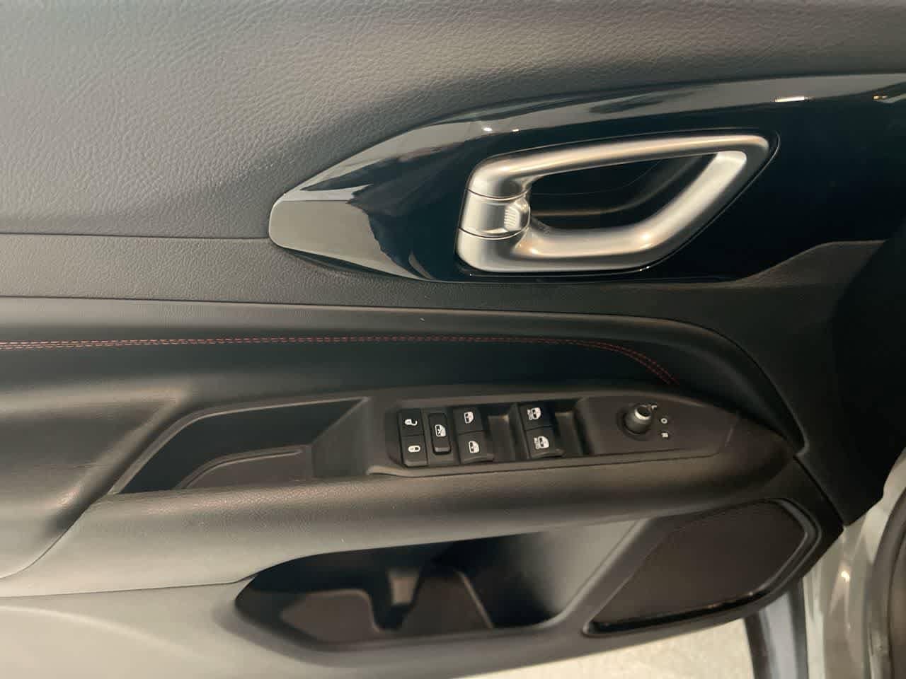 Thumbnail: 2023 Jeep Compass - 13