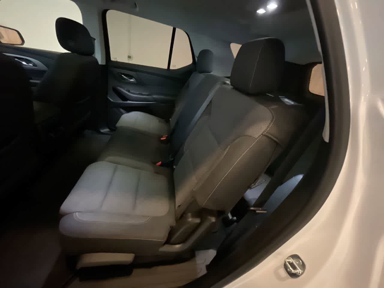 Thumbnail: 2021 Chevrolet Traverse - 22