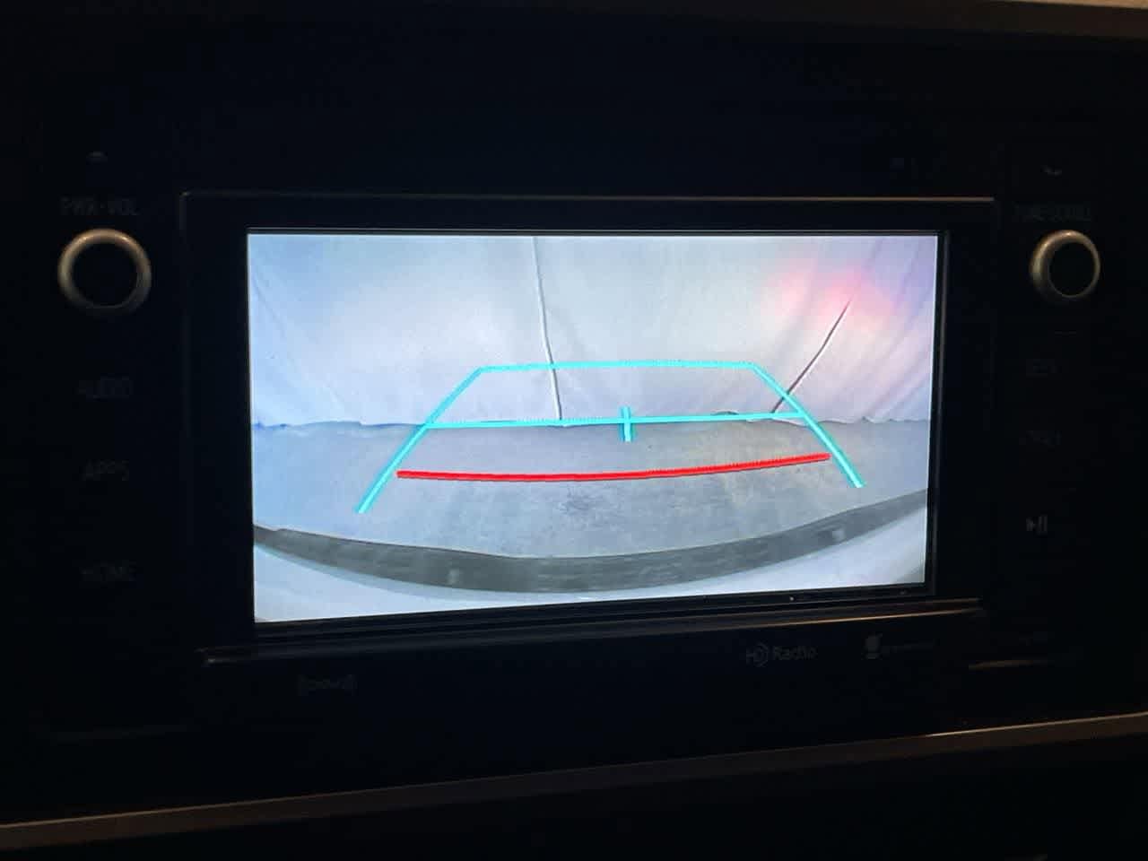 Thumbnail: 2016 Toyota Tacoma - 17