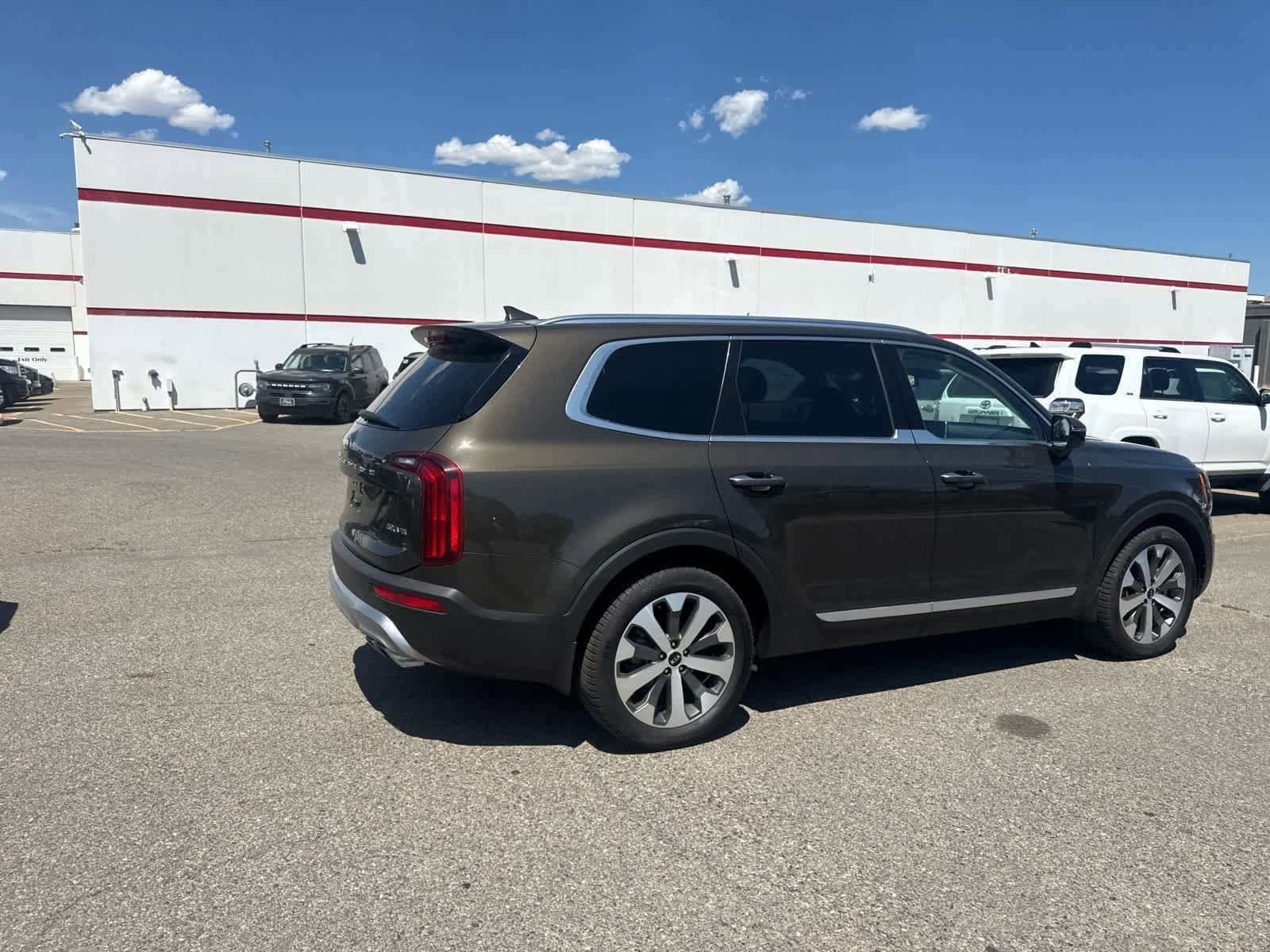 Thumbnail: 2021 Kia Telluride - 12