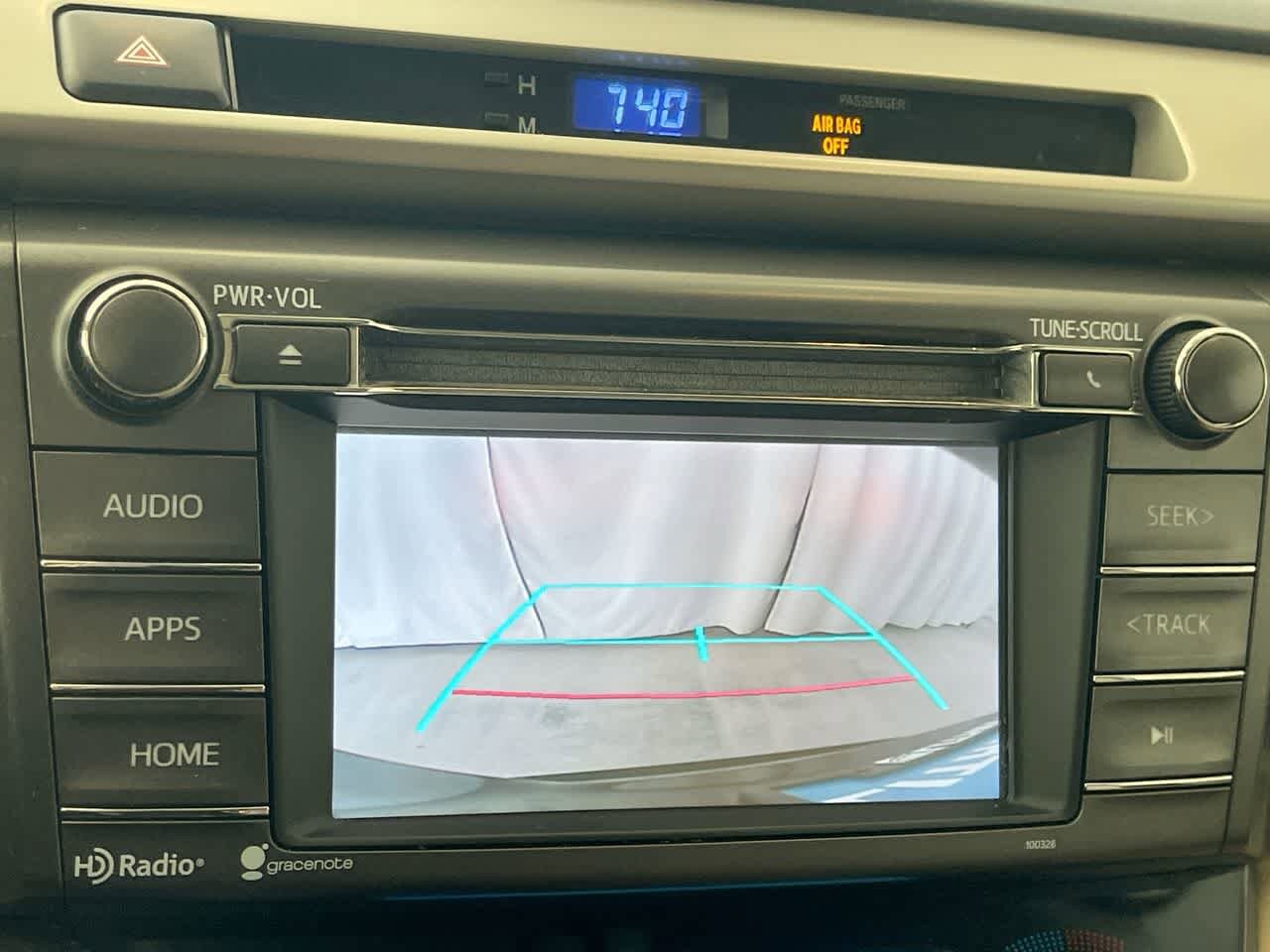 Thumbnail: 2015 Toyota RAV4 - 17