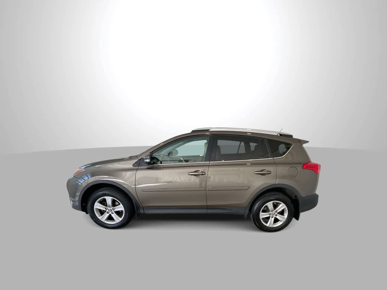 Thumbnail: 2015 Toyota RAV4 - 5